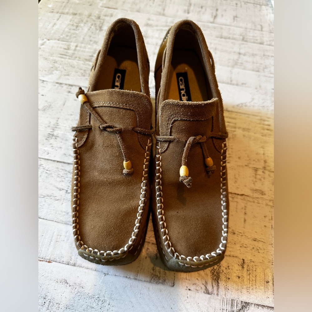 Vintage Candies light brown suede wedges